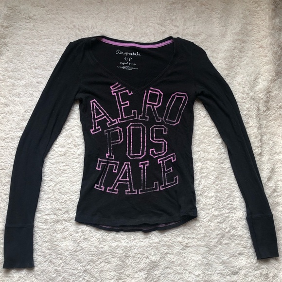 **SOLD** Aeropostale Long Sleeve V-Neck - Picture 2 of 7